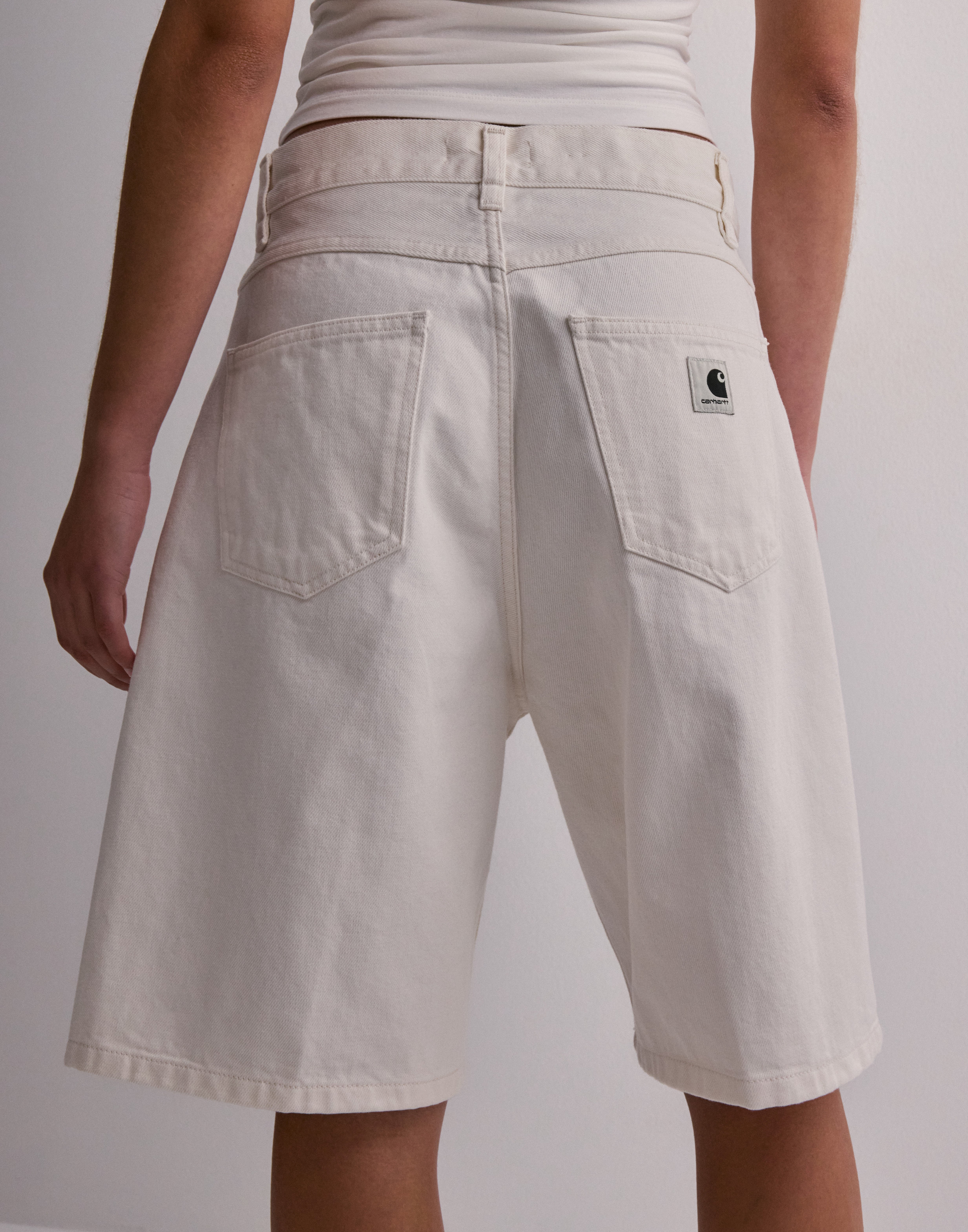 Buy Carhartt WIP W' Brandon Short - White | Nelly.com