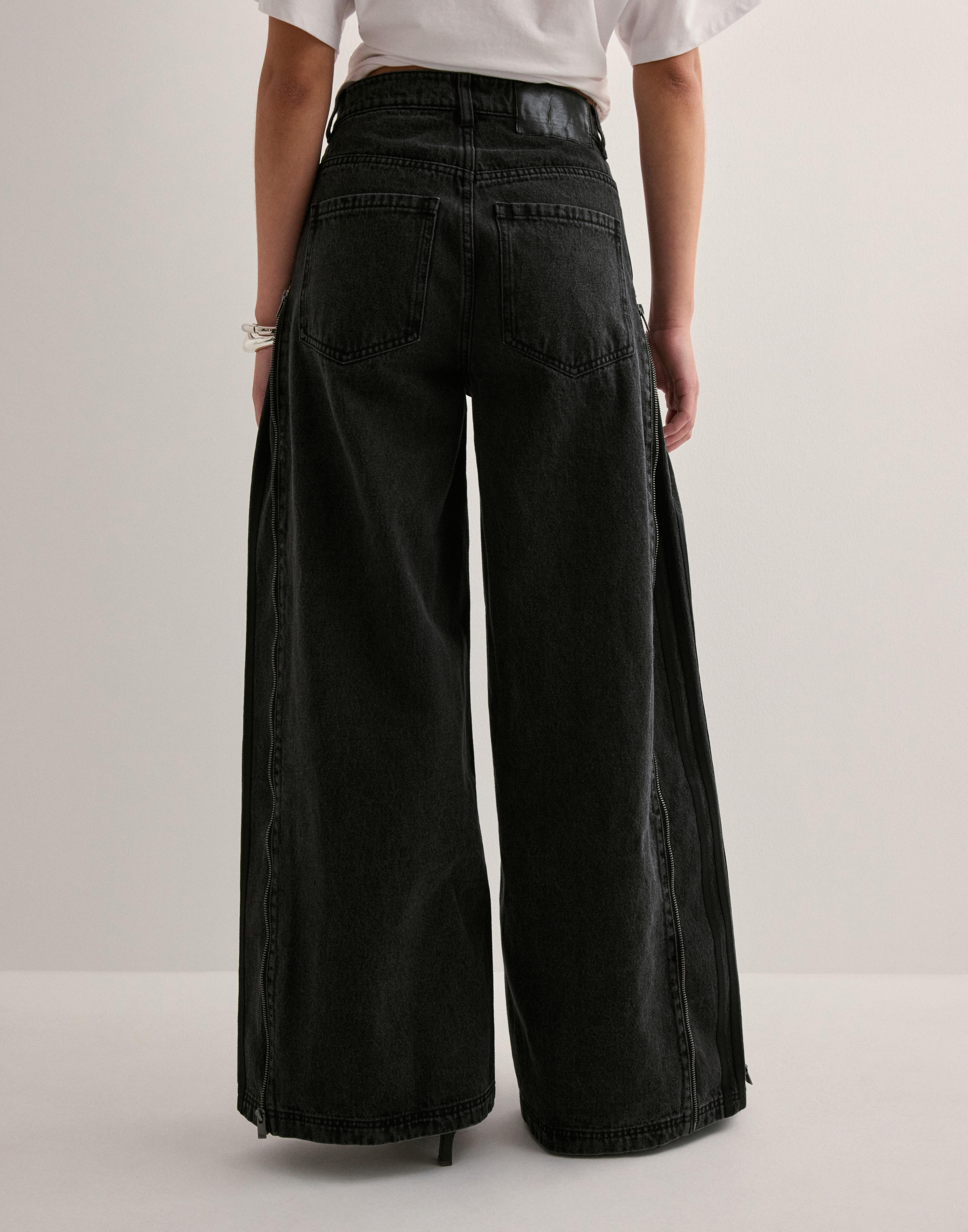 ラスト1点 韓国 adidas DENIM ZIP PANT 28 L ワイド - メルカリ