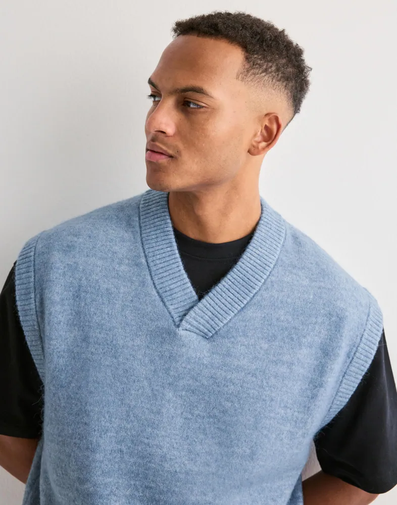 Selected Men Slhrai Sl Knit V-Neck Relaxed Waist Stickade västar herr – bild 3
