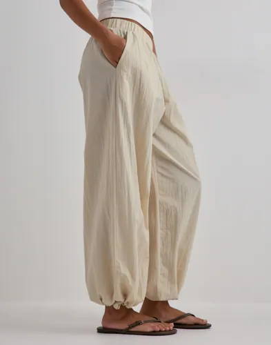 Vmmary Mw Harem Pant Wvn Exp 3
