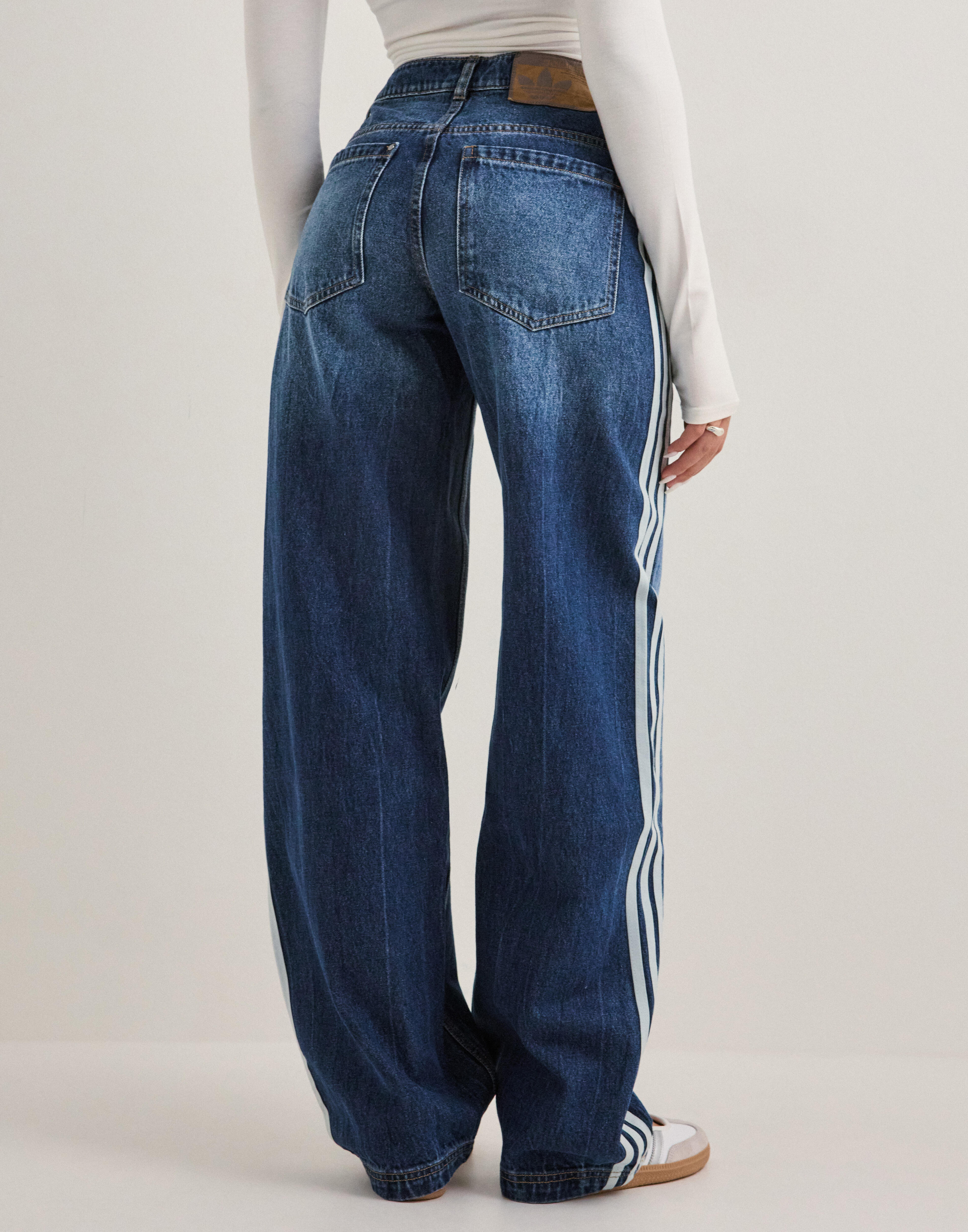 Buy Adidas Originals Dad Jeans - Denim Dark | Nelly.com