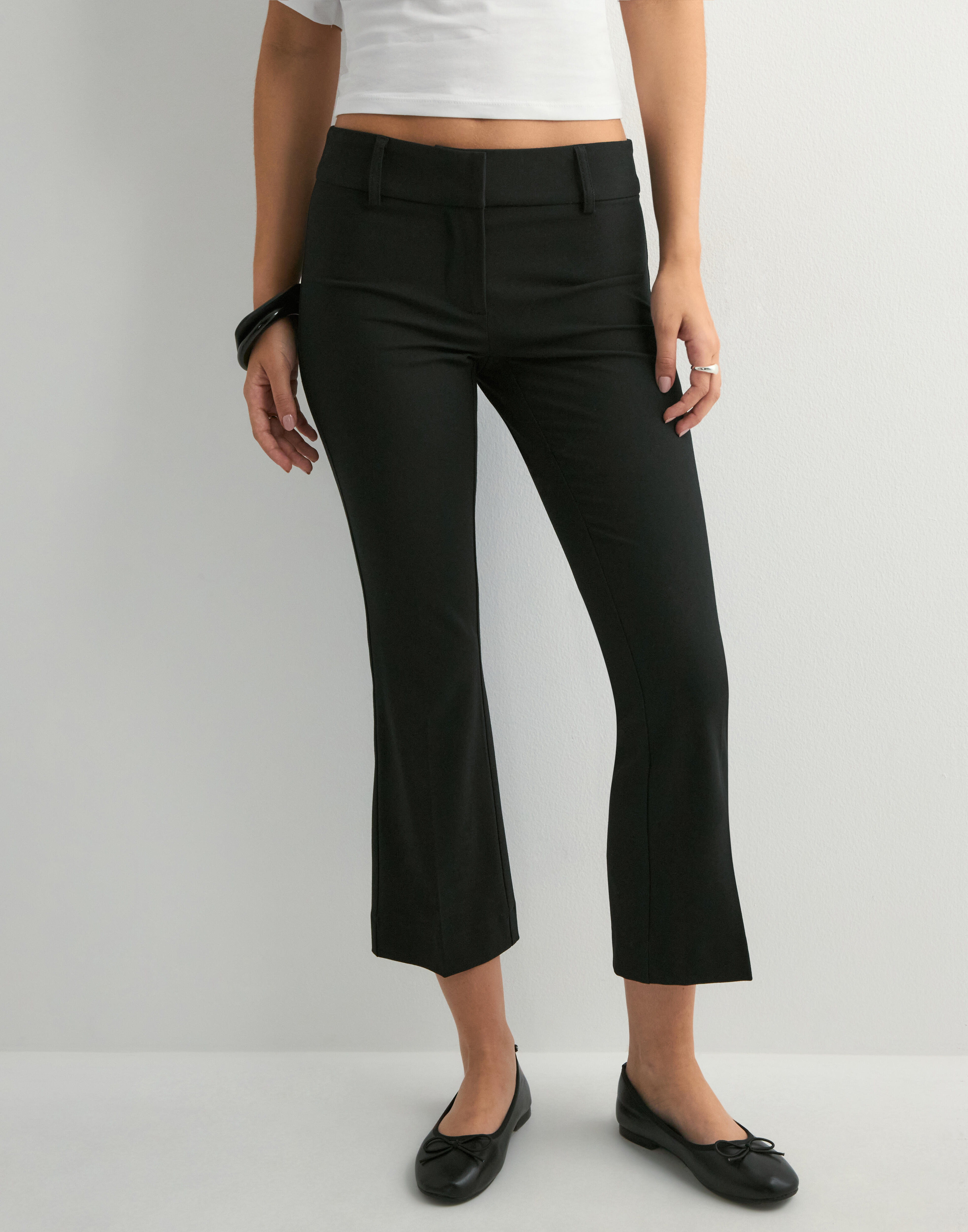 Cropped Pants for Women | Trendy Styles | Shop online at Nelly