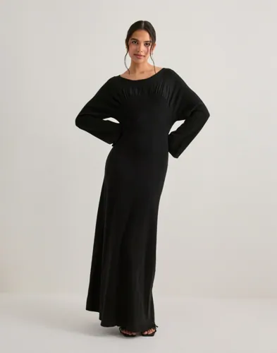Neo Noir - Sort - Emerson Knit Dress