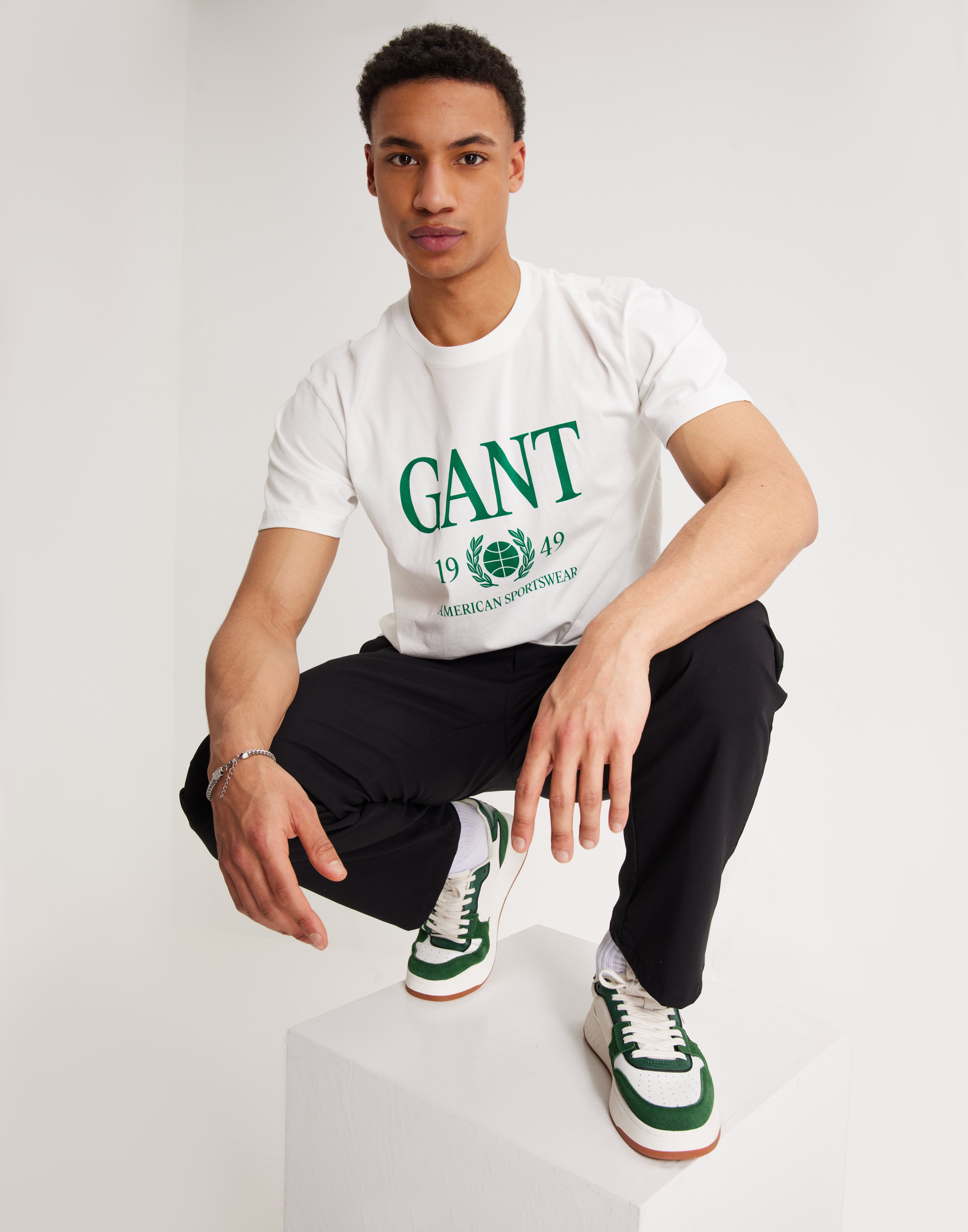 Buy Gant RETRO CREST T-SHIRT - Eggshell | NLYMAN