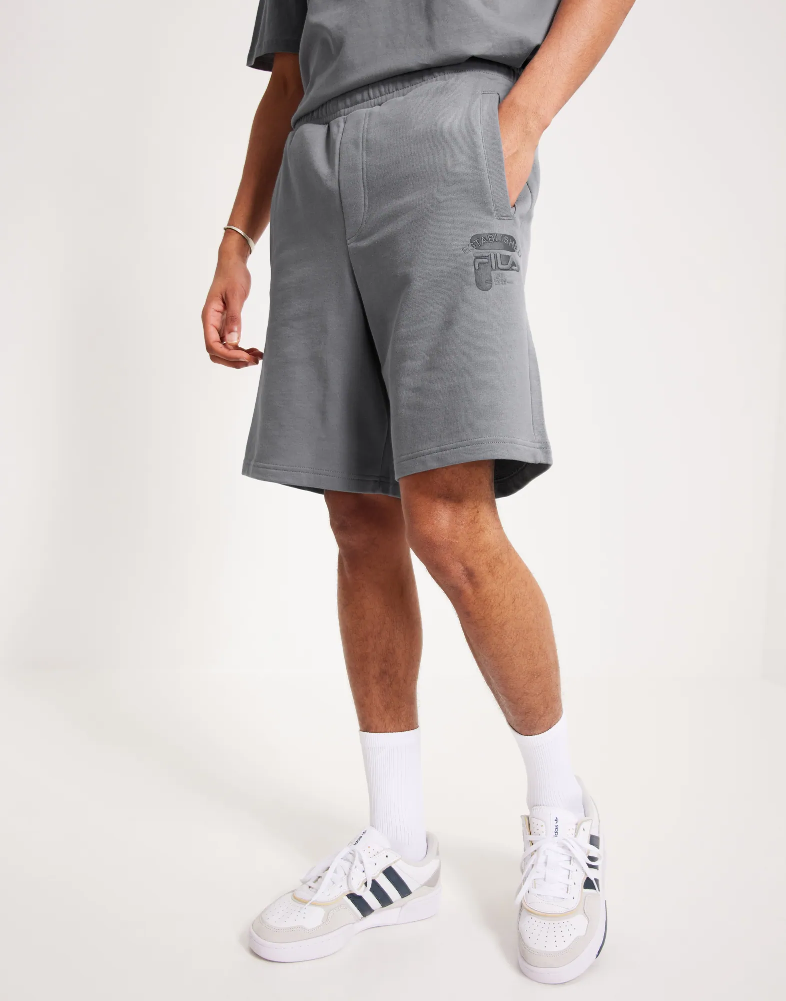 BAIERN oversized sweat shorts