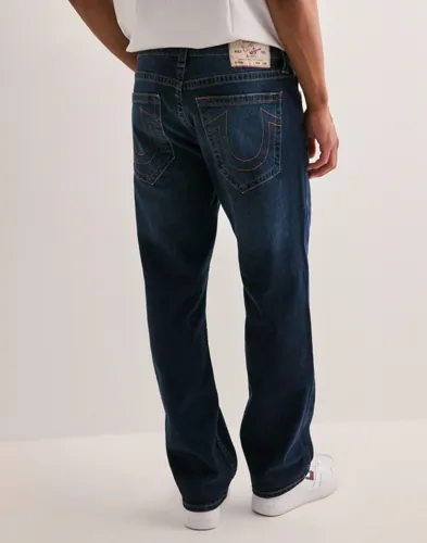 Produkter i kategorin Jeans