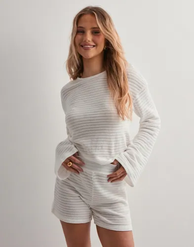 Pieces - Hvid - Pcmanilla Hw Loose Shorts Jrs Mm