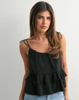 Volume Flounce Top