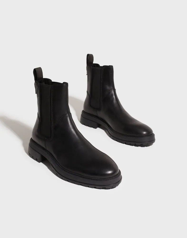 Buy Vagabond JOHNNY Black NLYMAN - Main Image