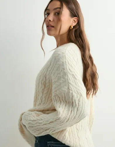 Pieces - Hvid - Pcjisa Ls O-Neck Long Cabel Knit Bc