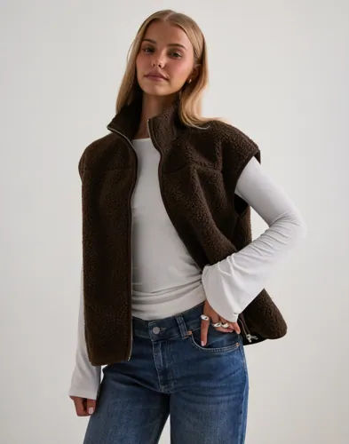 PIECES Pcsadia Teddy Vest Noos Bc västar dam – bild 2