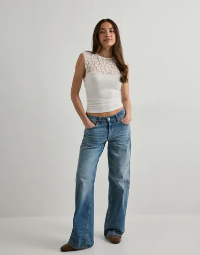 Nelly Lace Blocking Sleeveless Top toppar dam – bild 2