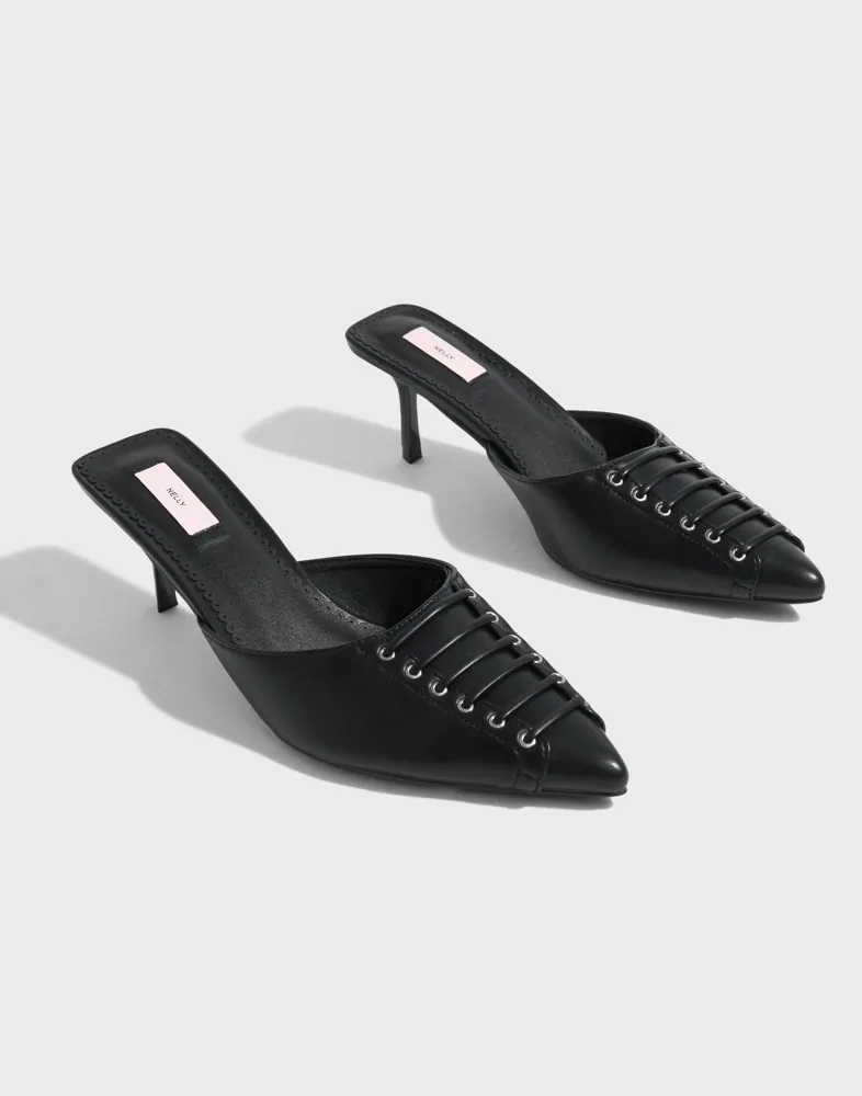 Pointy Lacing Mule
