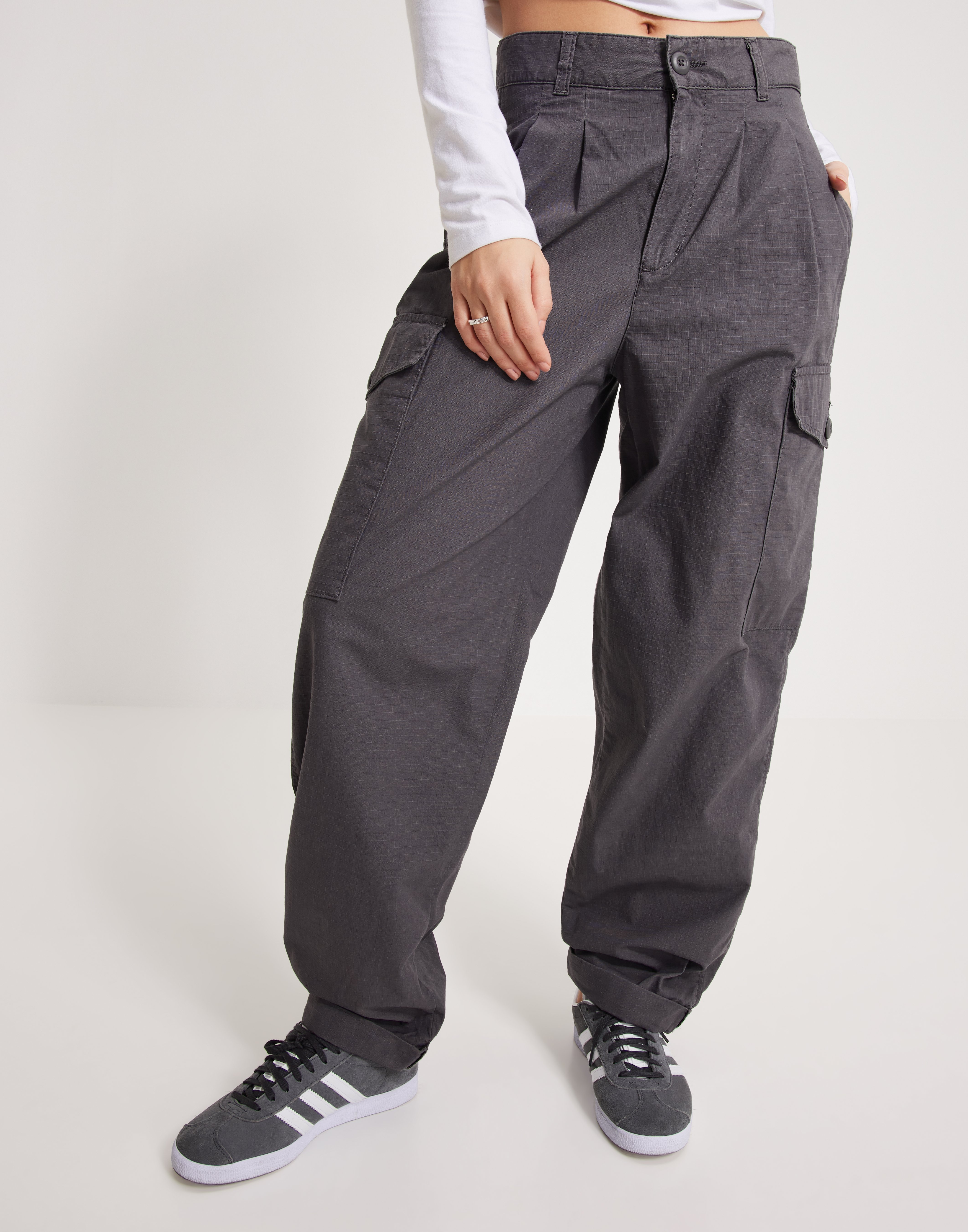 Buy Carhartt WIP W' Collins Pant - Grey | Nelly.com