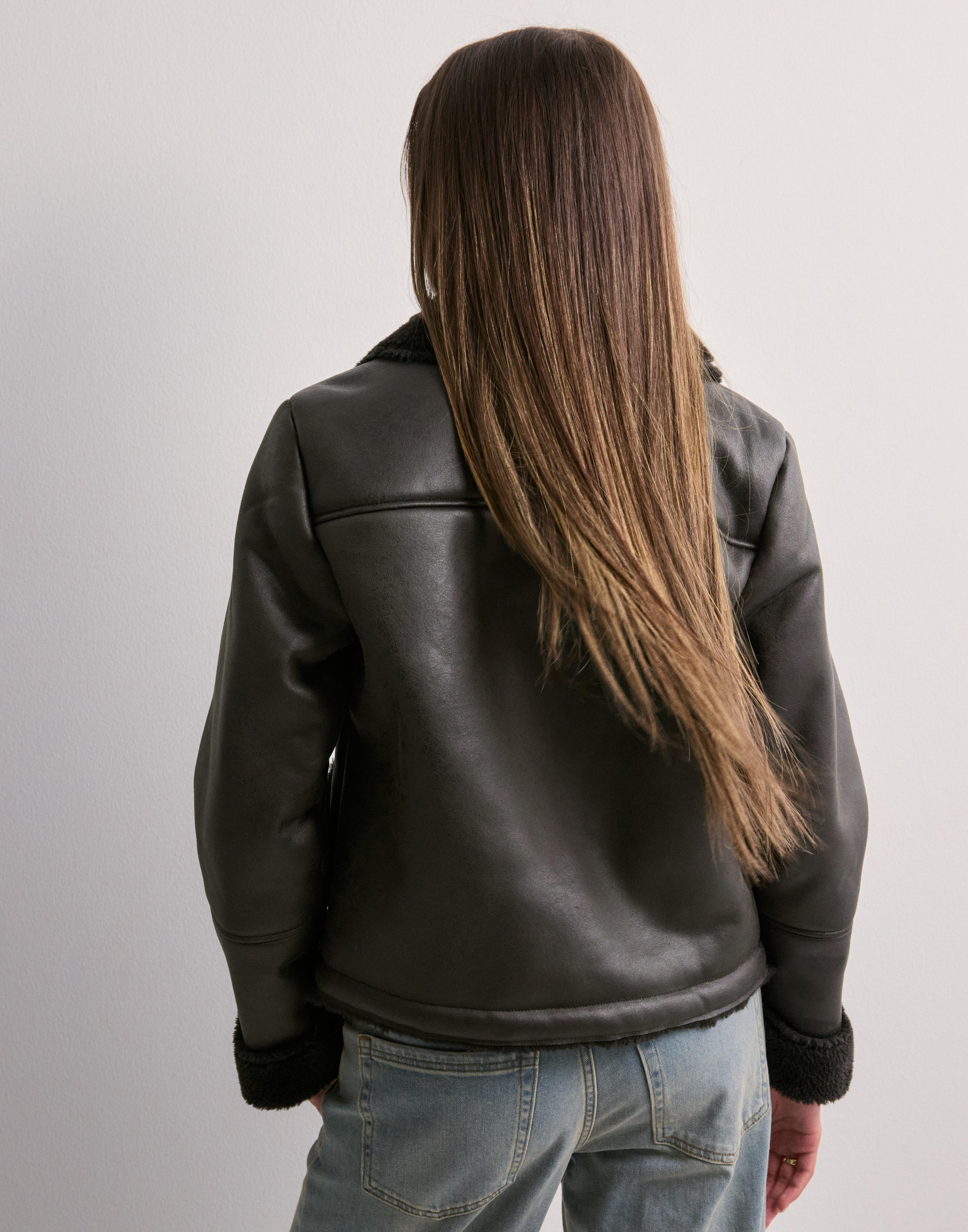 Buy JDY JDYFIBBI FAUX SHEARLING JACKET OTW - Chocolate Torte