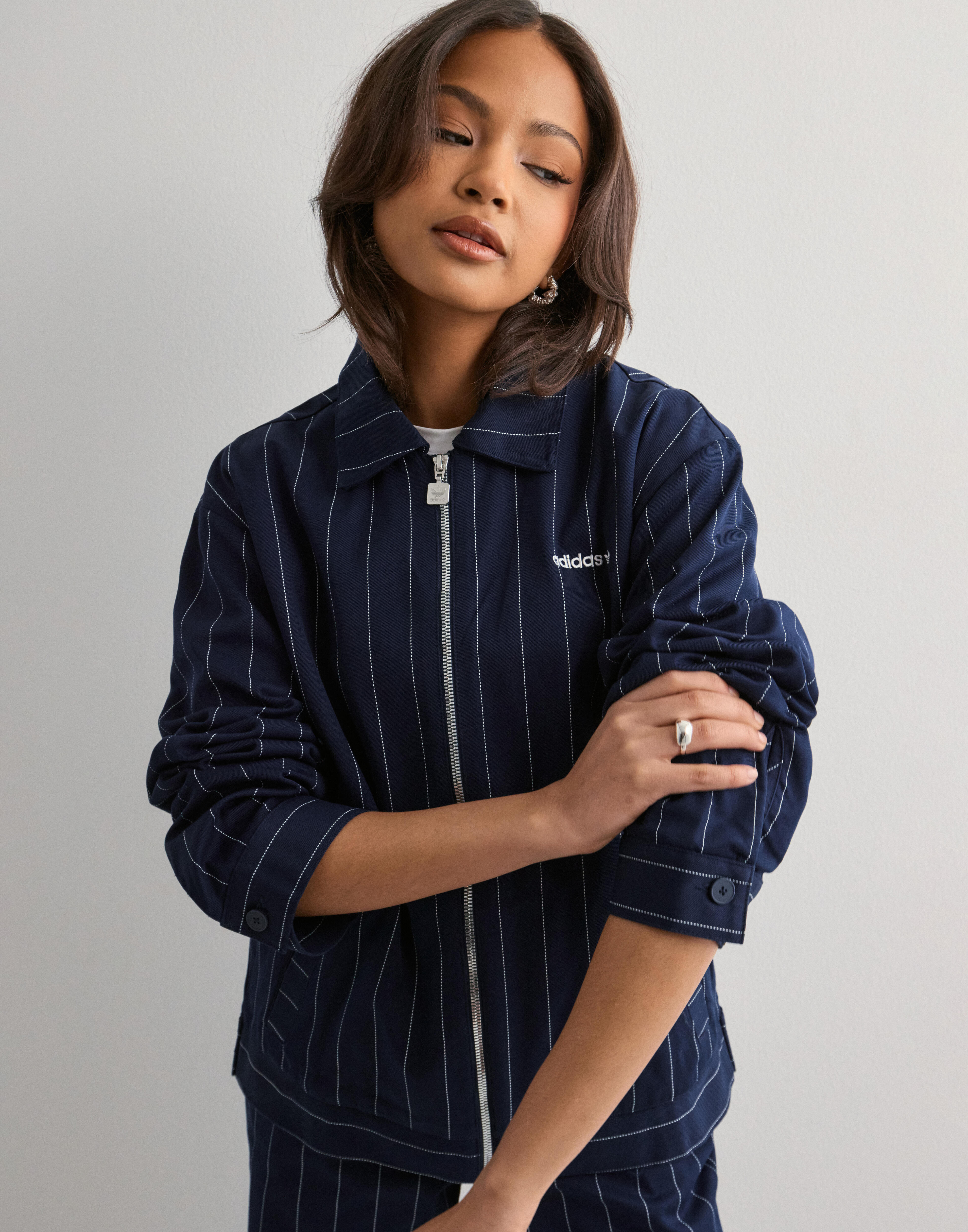 ジャケット・アウター n.hoolywood navy stripe Buy Adidas Originals PINSTRIPE H JKT - Navy | Nelly.com