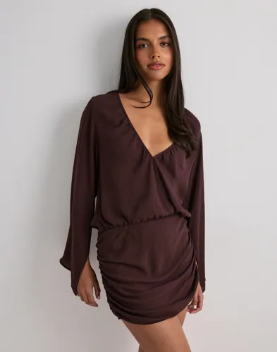 Nelly - Brun - Wrap Volume Sleeve Dress