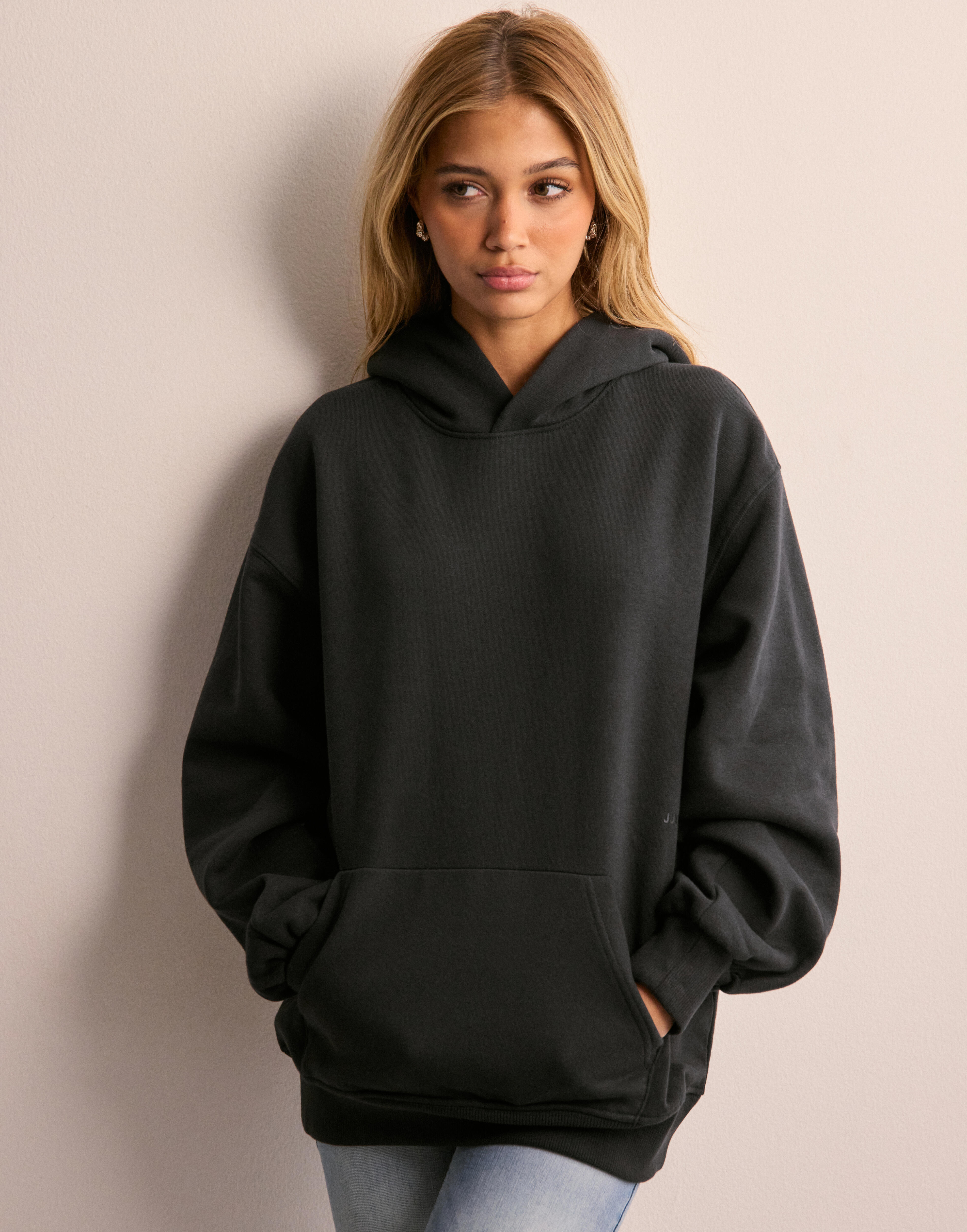 Stylish hoodies for women Nelly