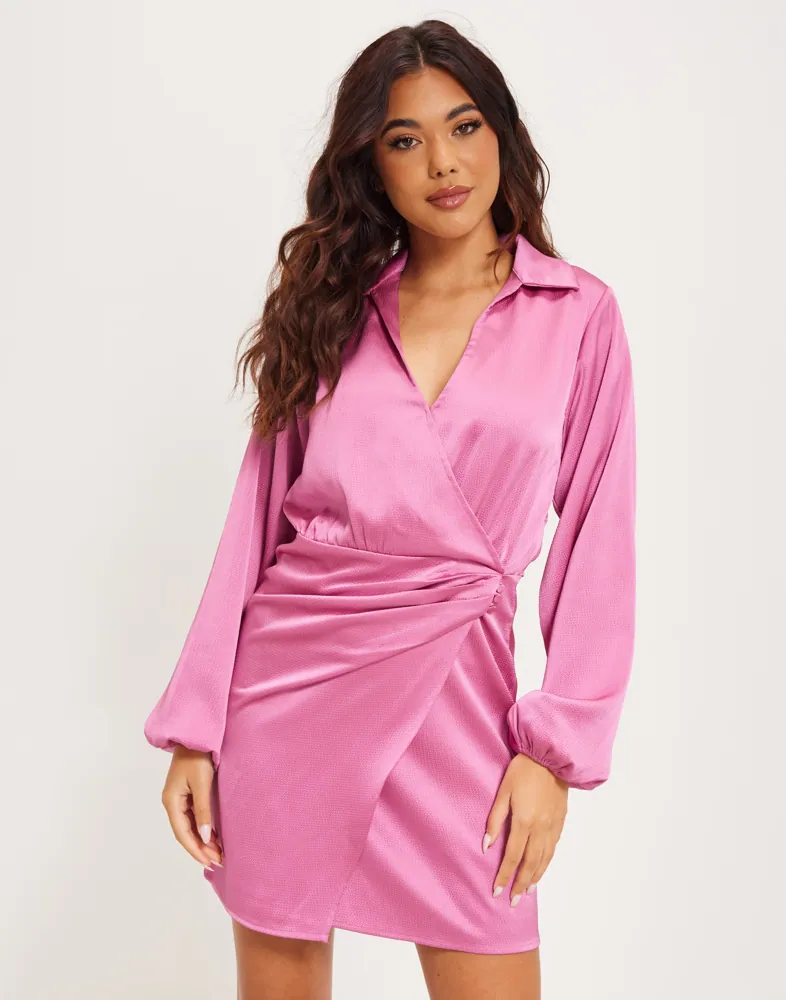 neo noir pink dress New light pink sateen Ninad Heavy Sateen Skirt 499 DKK 749 SEK 799 NOK 69,95 EUR