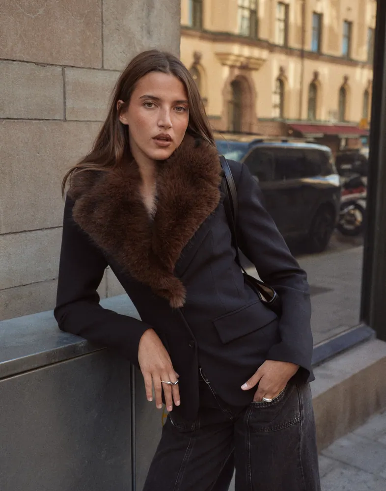 Fur Detailed Blazer