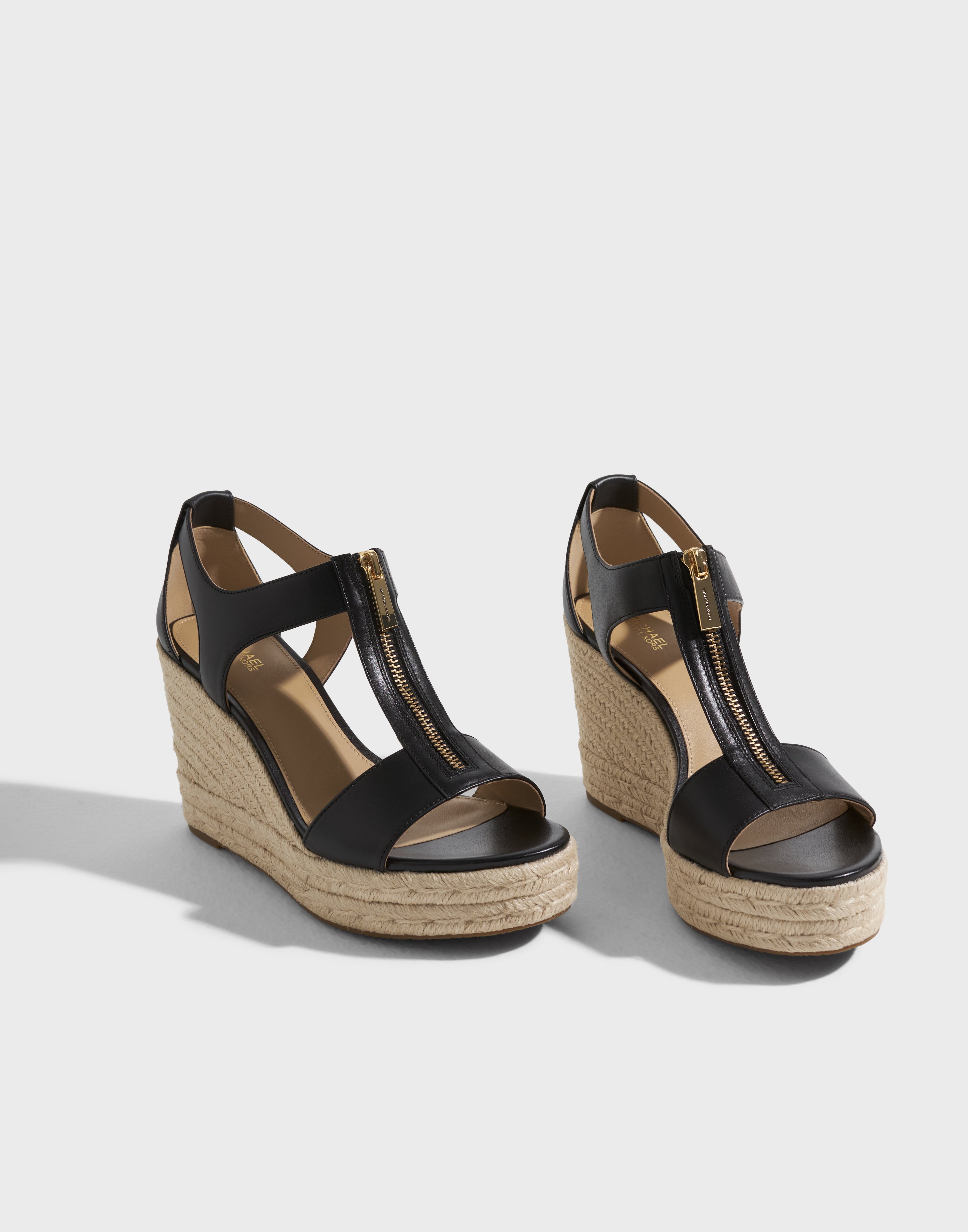 Berkley wedge michael fashion kors