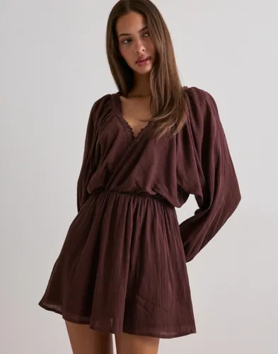Nelly - Brun - Sweet Detail Dress
