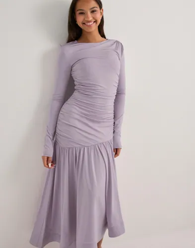 Lionelle Asymmetrical Ruffled 2