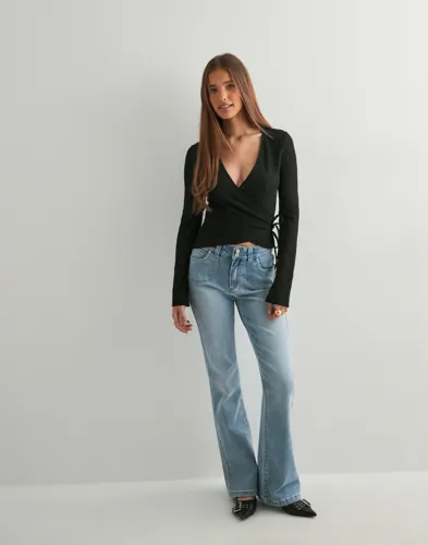 Nelly Lace Wrap Top toppar dam – bild 3