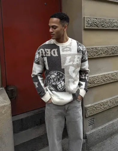 Les Deux Globe stickad tröja i beige med rundad hals och ribbade muddar