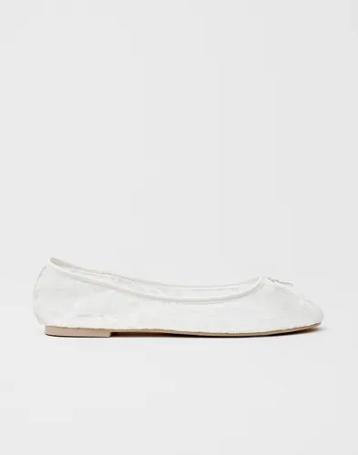 Nelly - Hvid - Rounded Lace Ballerina