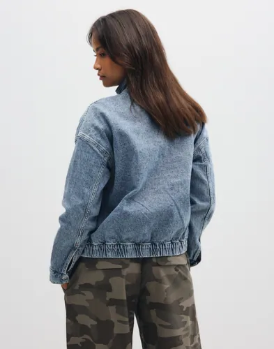 PIECES Pcgrace Funnel Jacket Dnm D2D jeansjackor dam – bild 3