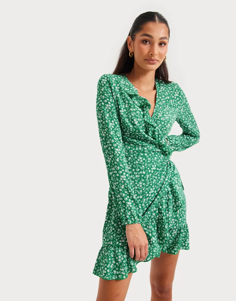 Buy Only ONLCARLY L/S WRAP SHORT DRESS NOOS - Green Jacket White Flower W.  Black Dot | Nelly.com