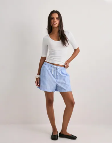 NEO NOIR Camell Stripe Shorts dam – bild 2