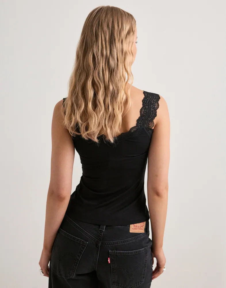 Nelly Soft Lace Singlet toppar & linnen dam – bild 3
