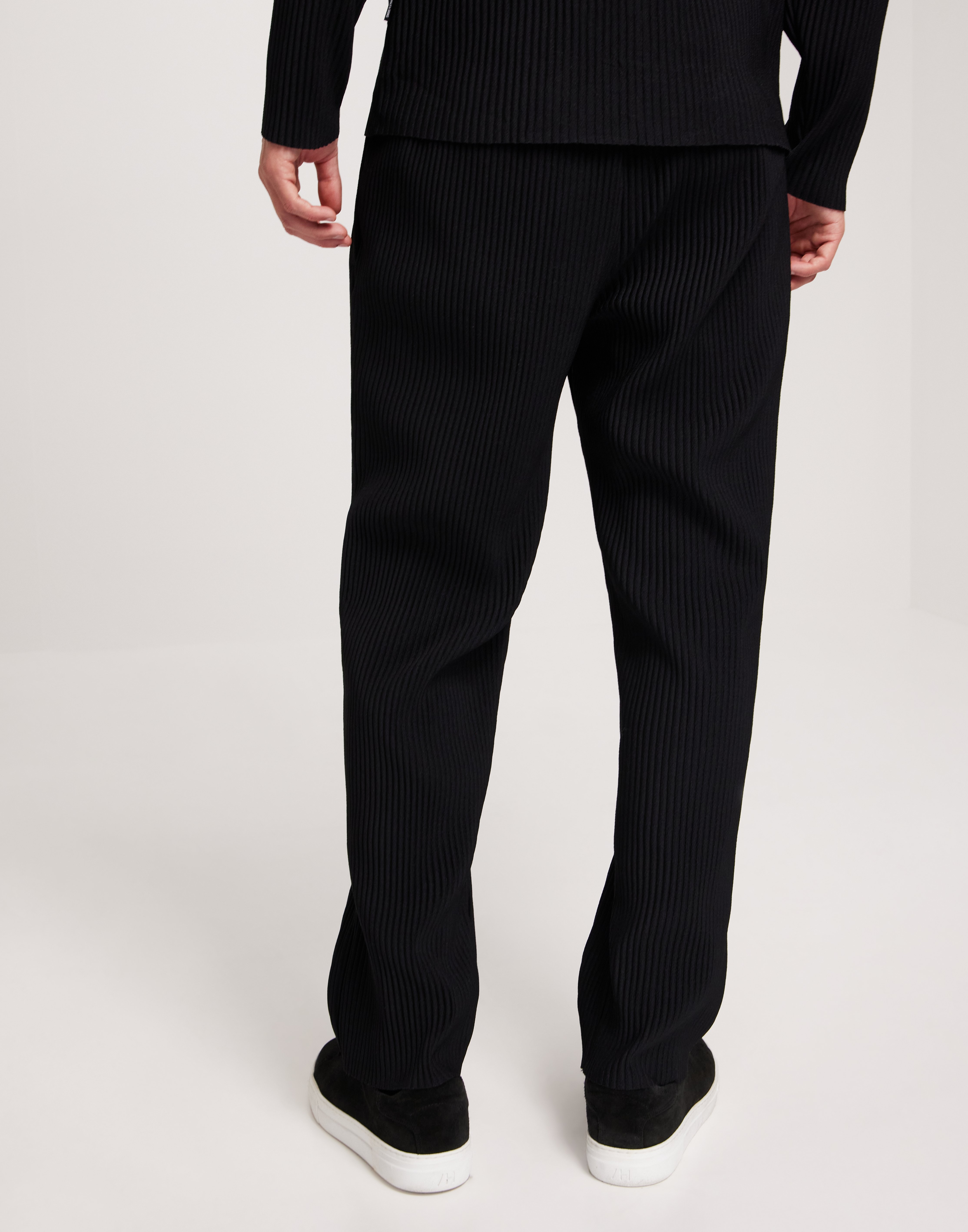 Buy Only & Sons ONSACE TAPE ASHER PLEATED PANTS - Black | NLYMAN