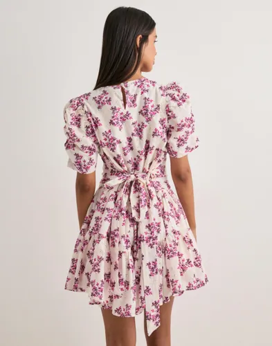 NEO NOIR Annitas Starling Flower Dress sommarklänningar dam – bild 2