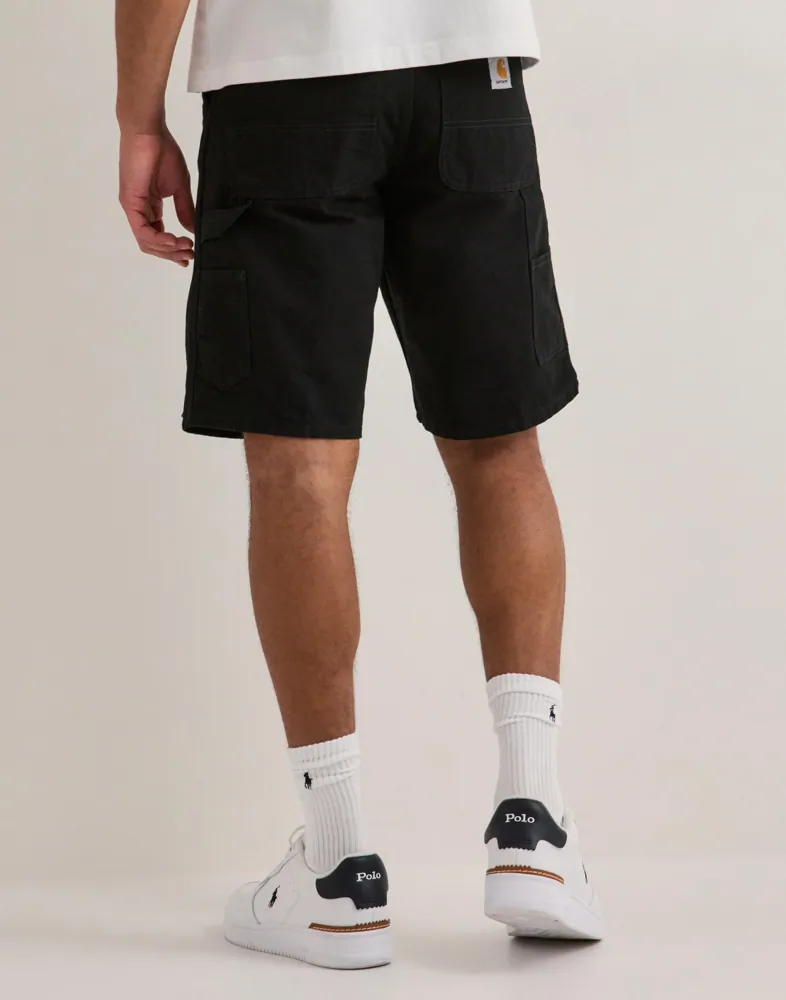 Single Knee Short Shorts