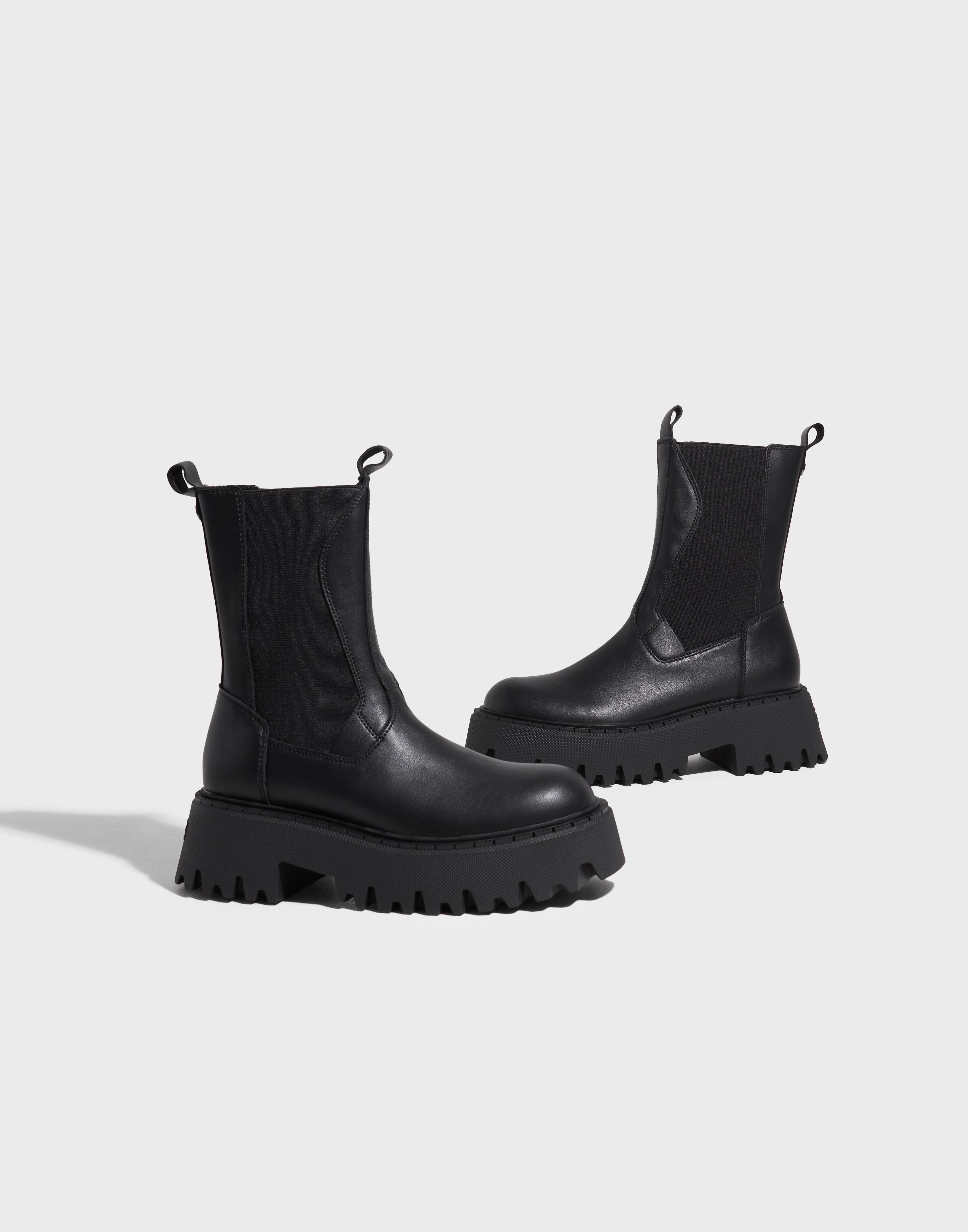 Buy Steve Madden Obtain Bootie - Black | Nelly.com