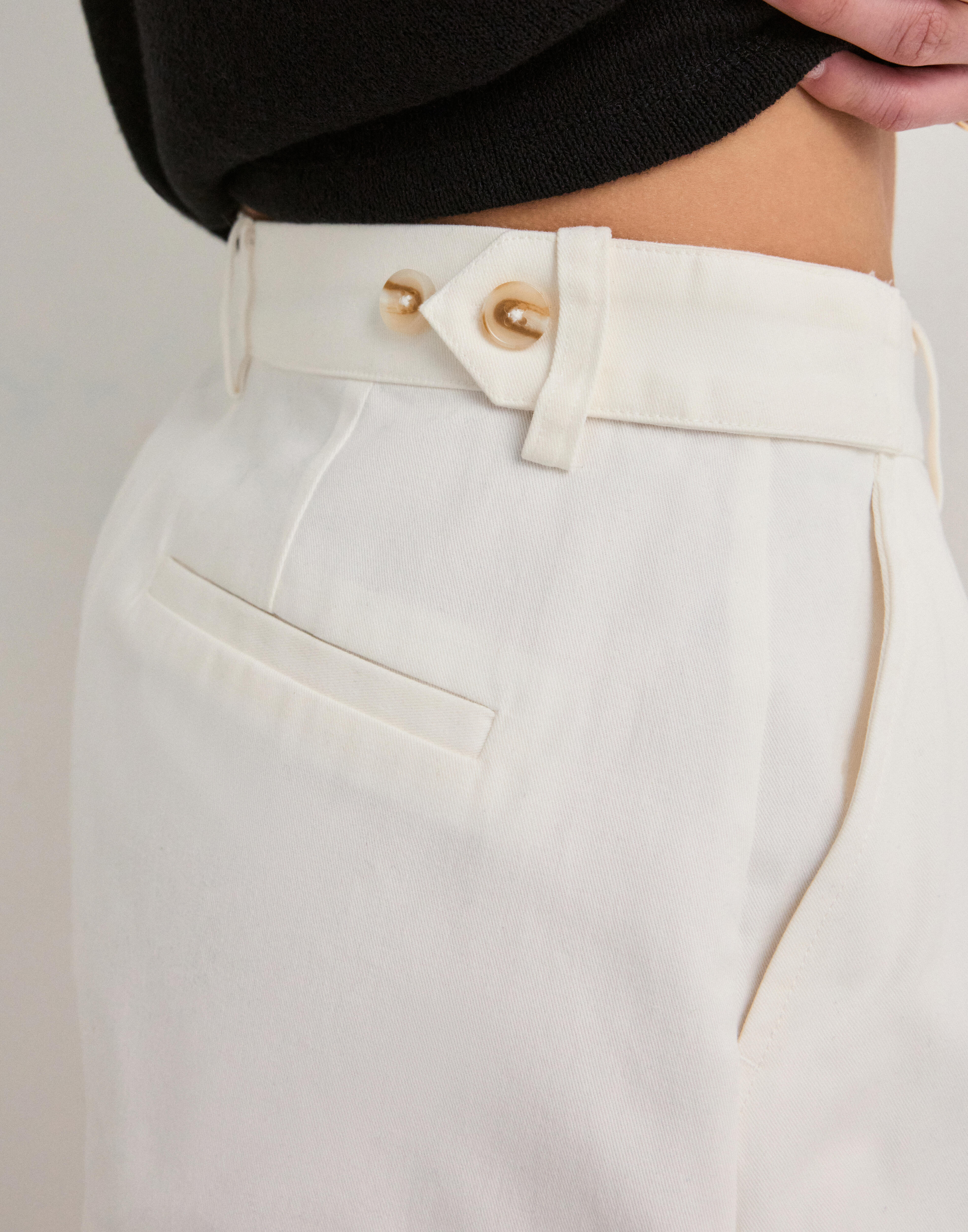 Shorts – Trendy & Stylish Picks | Shop online at Nelly