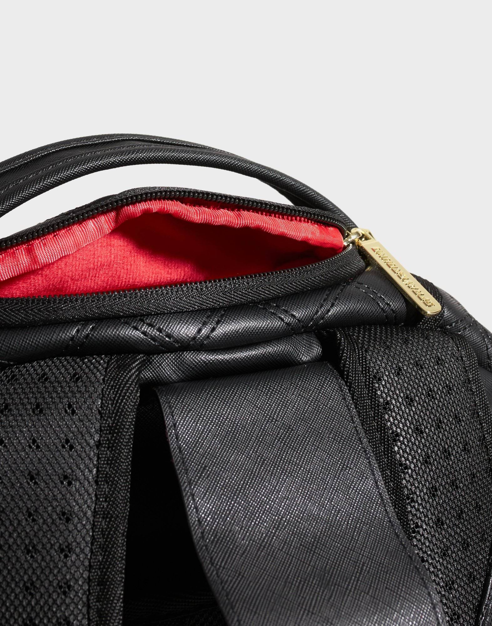 BLACK MAMBA QUILTED DLXVF BACKPACK