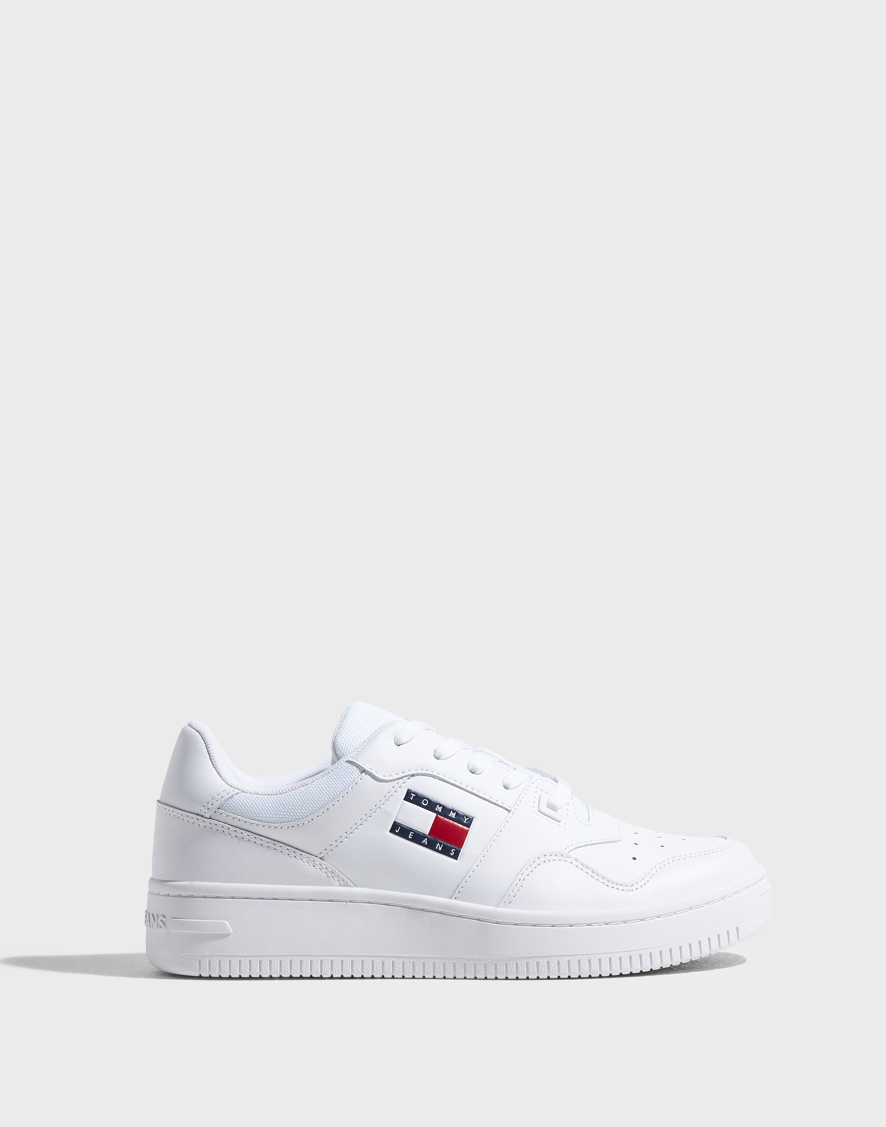 Tommy Hilfiger Tjm Retro Basket Ess Lave sneakers Hvid