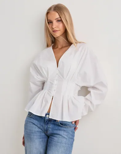Nelly - Vit - My Favorite Pleat Blouse