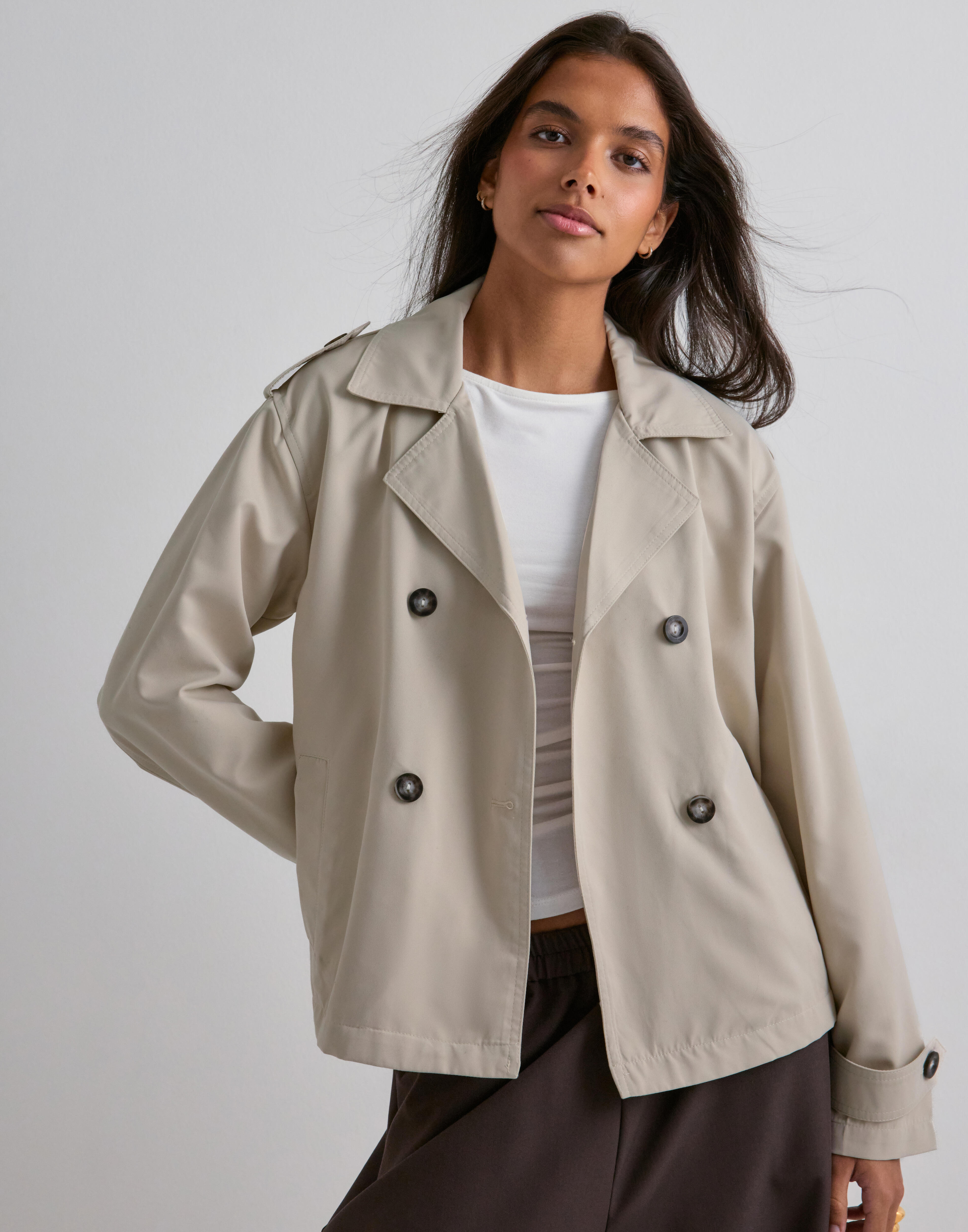 Buy Only ONLHANNAH SHORT LIFE TRENCHCOAT OTW - Humus | Nelly.com