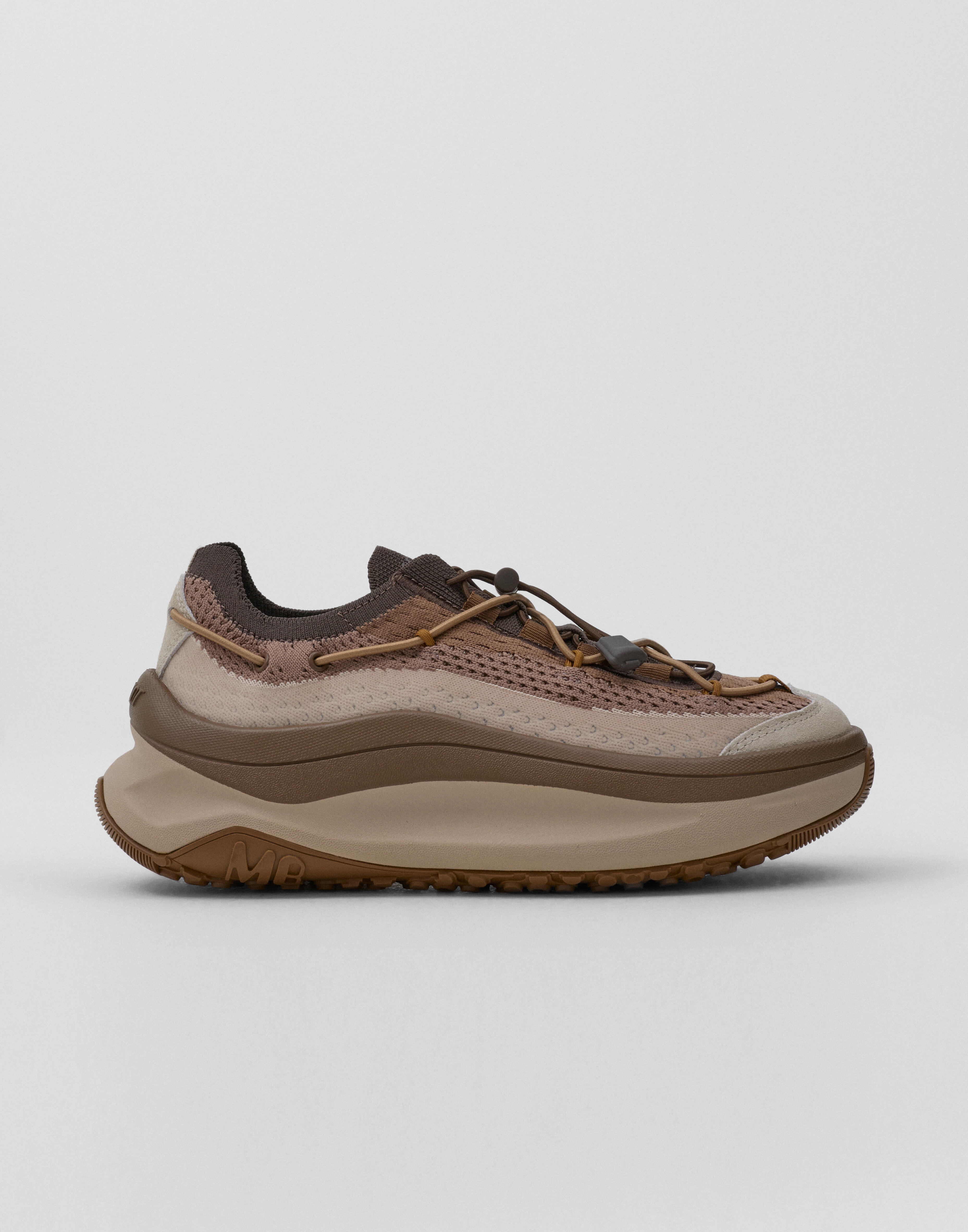 nike women chunky shoes