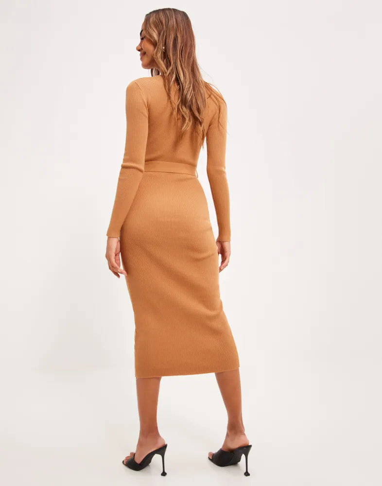 pink knitted dresses L'AGENCE Sydney Knit Dress In Lilas main image 0