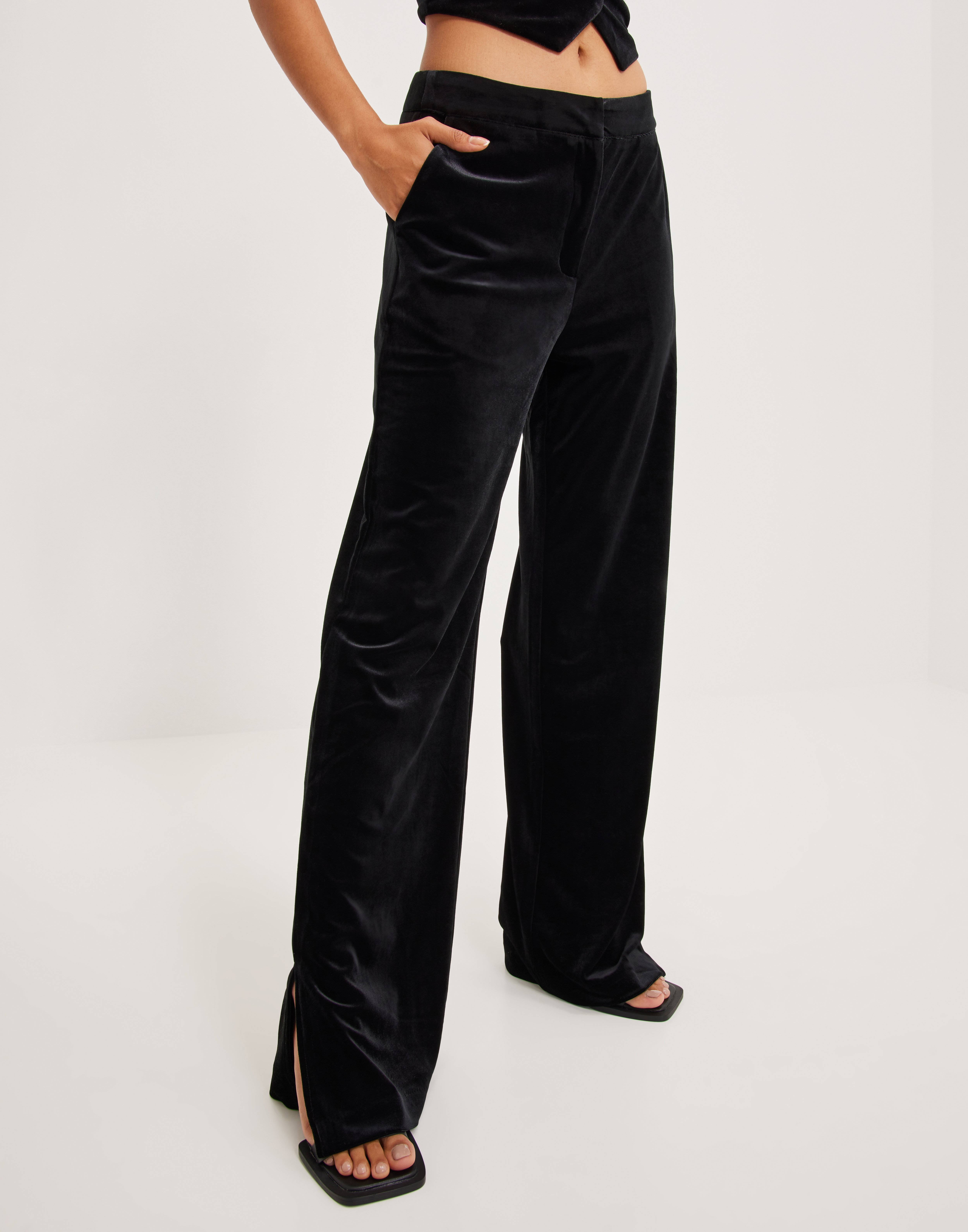 Buy Nelly Clean Cut Velvet Slit Pants - Black | Nelly.com
