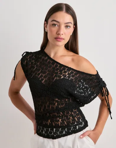 Wonderful Lace Shoulder Top