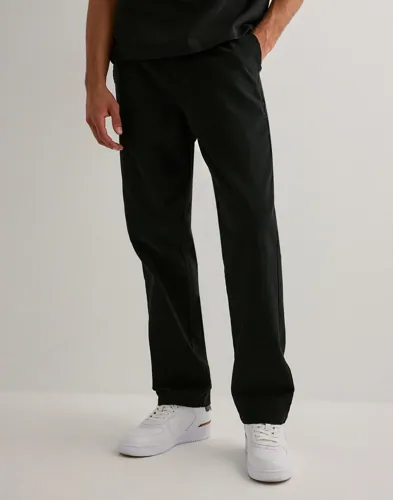 Solid Sdliam Elas Slacks Svart