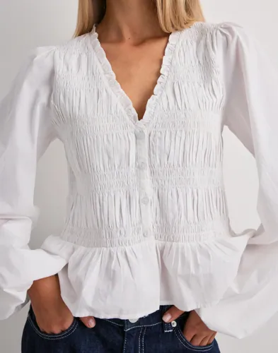 Nelly Flirty V-neck Blouse blusar dam – bild 2