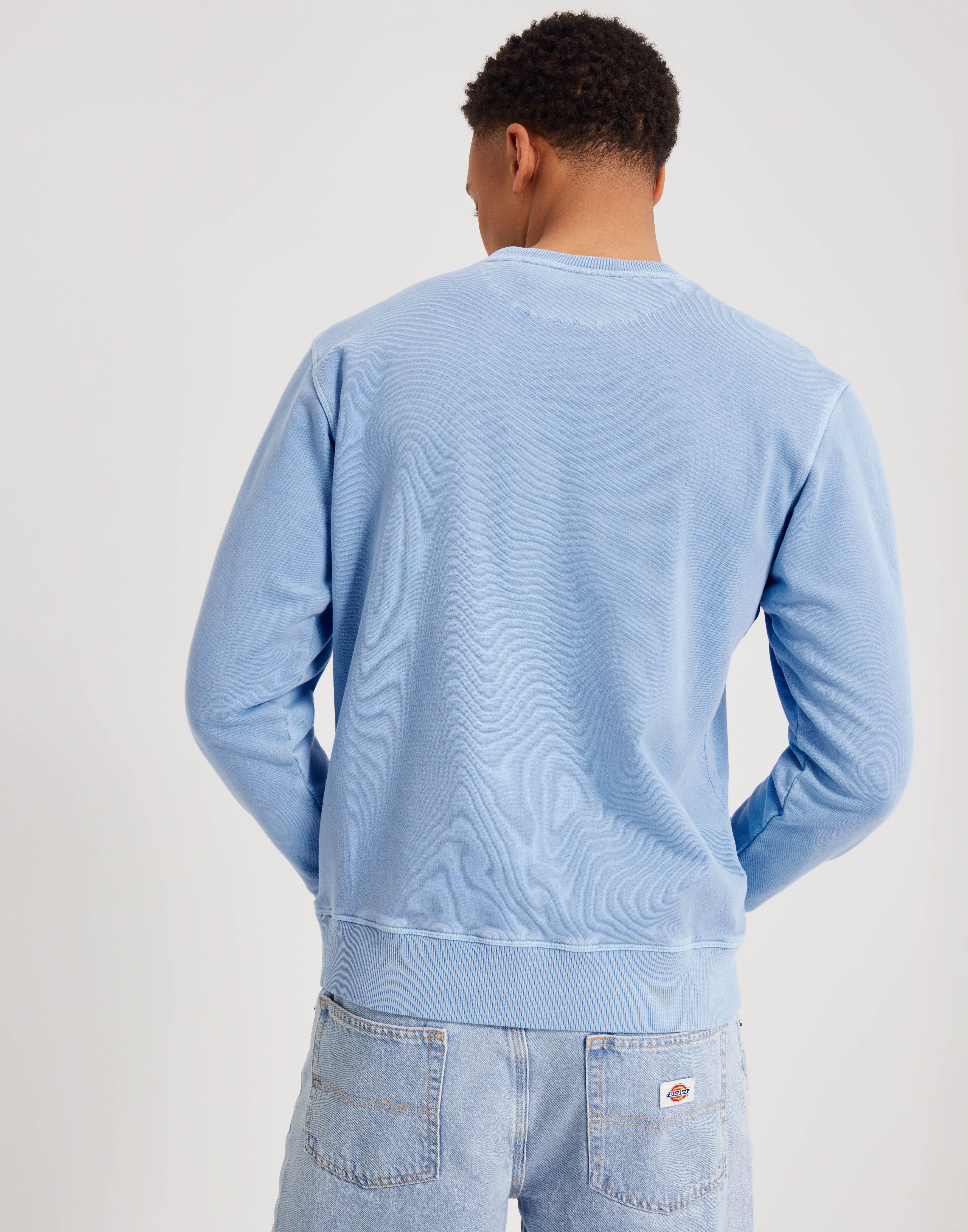 Köp Gant SUNFADED C-NECK SWEAT - *NY*Gentle Blue | NLYMAN